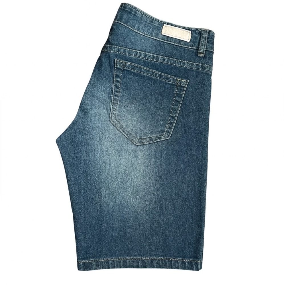 Dailyjeansny Size Small Pull-On Stretchy Denim Shorts - 30" waist, 7" Inseam. - Picture 2 of 2